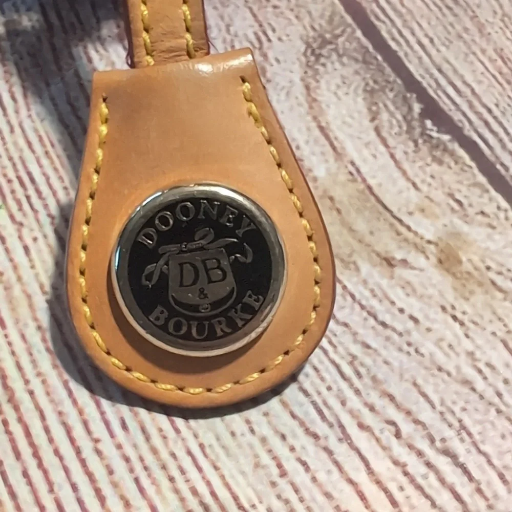 Dooney & Bourke Signature Light Brown Double Buckle Pockets Hobo Shoulder Purse - Picture 11 of 16